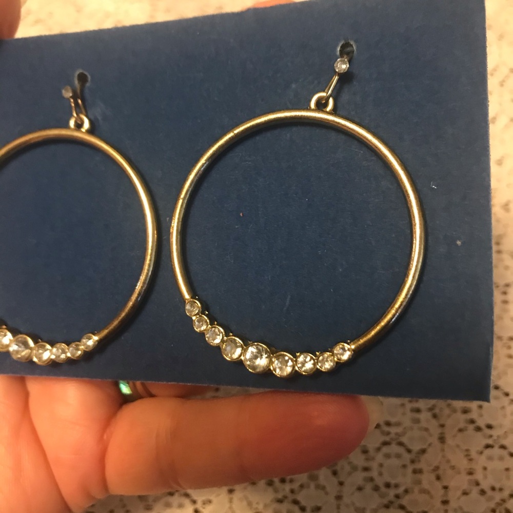 Avon goldtone rhinestone dangle hoop earrings